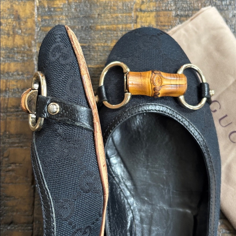 Gucci Black Flats with Iconic Bamboo Horse Bit Accent - Picture 6 of 8